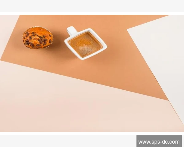 拿铁咖啡与手冲咖啡风味对决